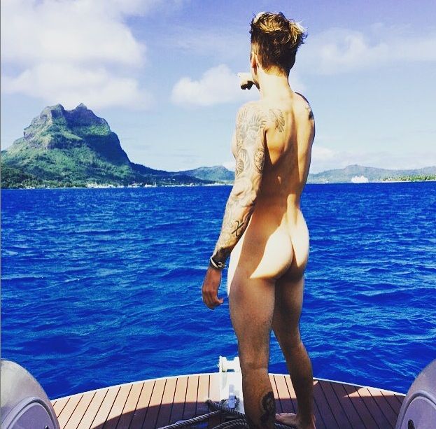 aaron mccrory recommends uncensored justin bieber pictures pic