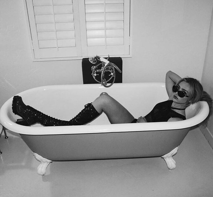 caleb grote add peyton list bathtub photo