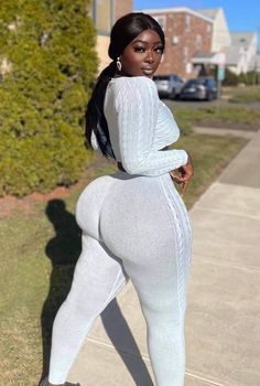 ariana mills recommends thick big booty black girls pic