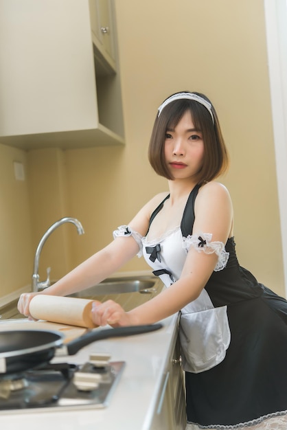 anna button add sexy asian maid photo