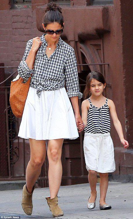 aimee koch add katie holmes fat legs photo