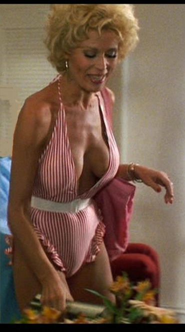 alice chastain recommends Leslie Easterbrook Breast Size