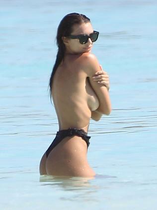 beverly boisen recommends emily ratajkowski cancun photos pic