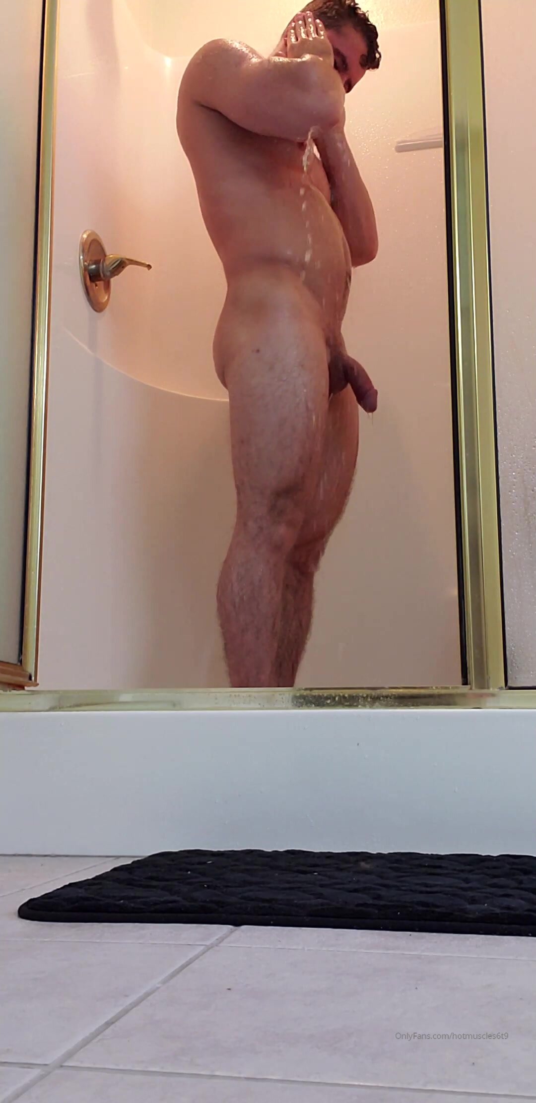 david b richardson recommends Nude Men Showering Videos