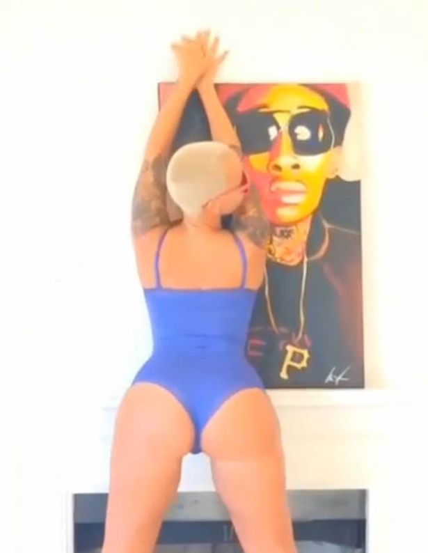 beth sahley recommends Amber Rose Booty Dance