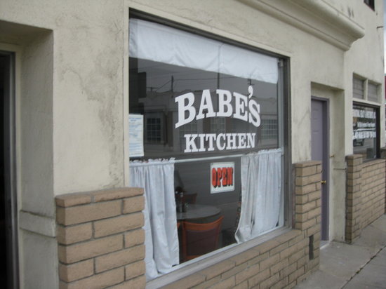 donna bolio recommends Babes In The Kitchen