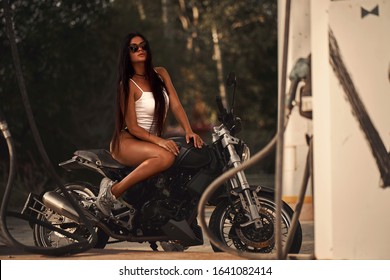 daniel cima add hot naked girls on motorcycles photo