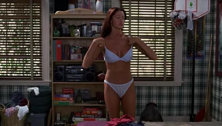 christina steffen recommends American Pie Shannon Elizabeth Scene