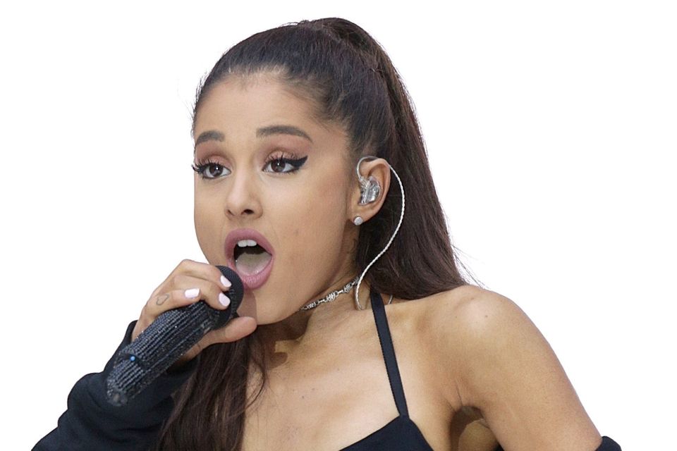 brad sponseller recommends Ariana Grande Almost Naked