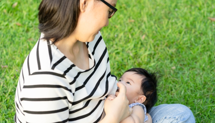 allen everson add asian mom catches son photo