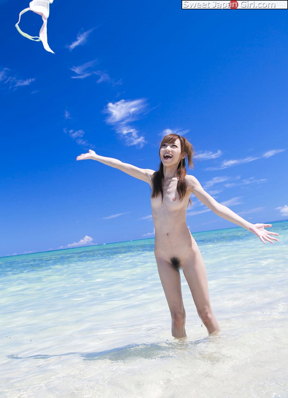 carolina petit recommends asian teen nude beach pic