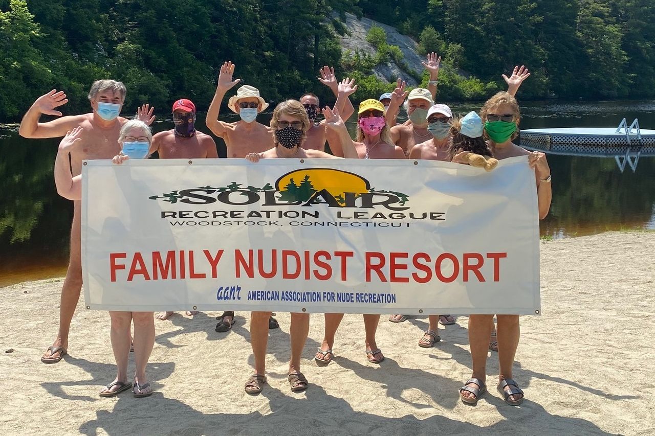 aaron rimmer share naturist family at beach photos