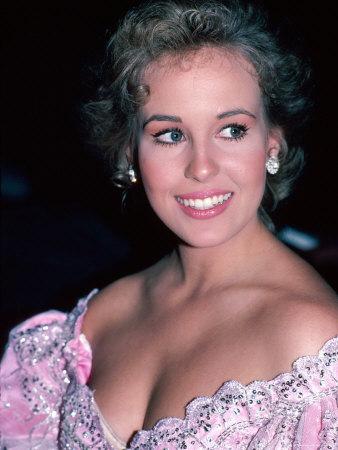 christopher willshire recommends Genie Francis Nude