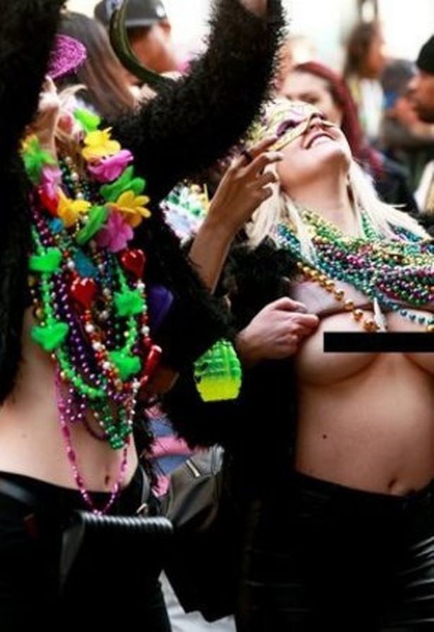 aundrae williams recommends mardi gras flasher photo pic