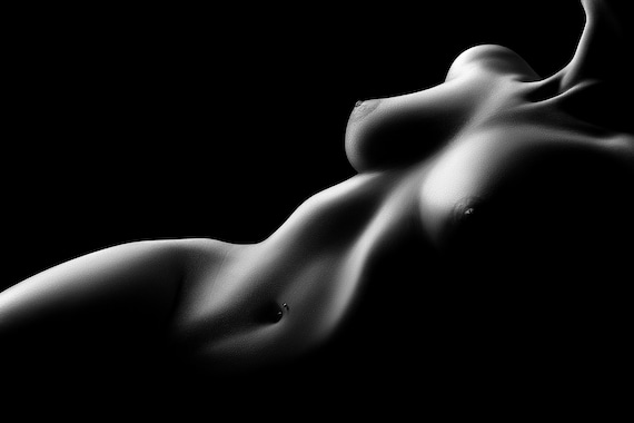 black and white photos of nude women