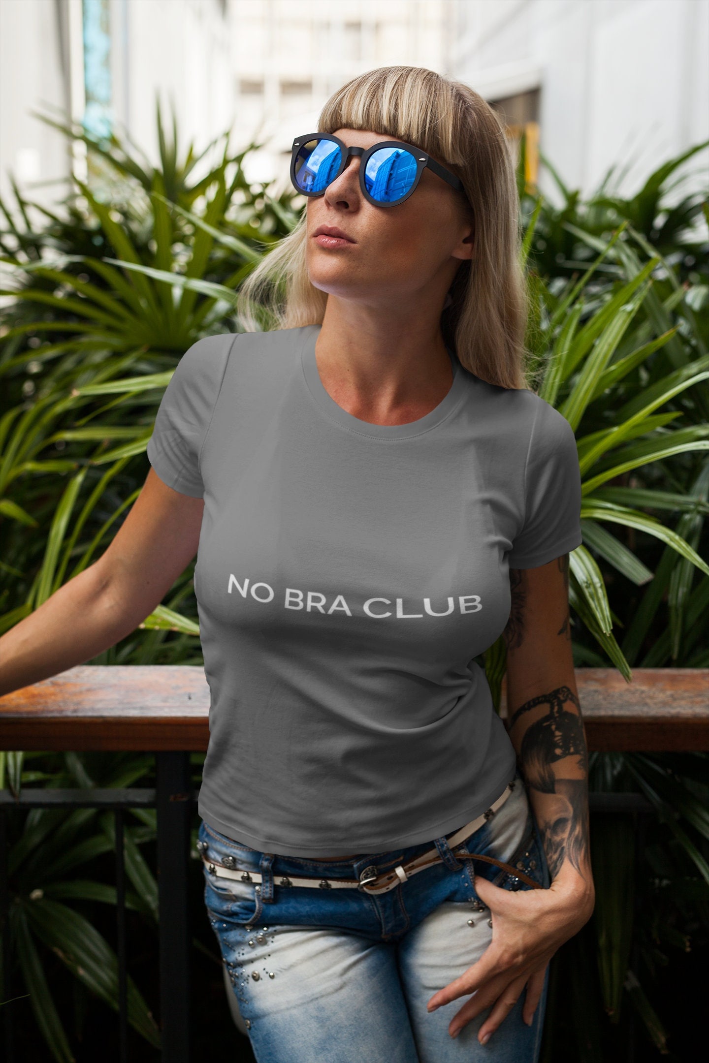 carrie lyon add photo braless t shirts