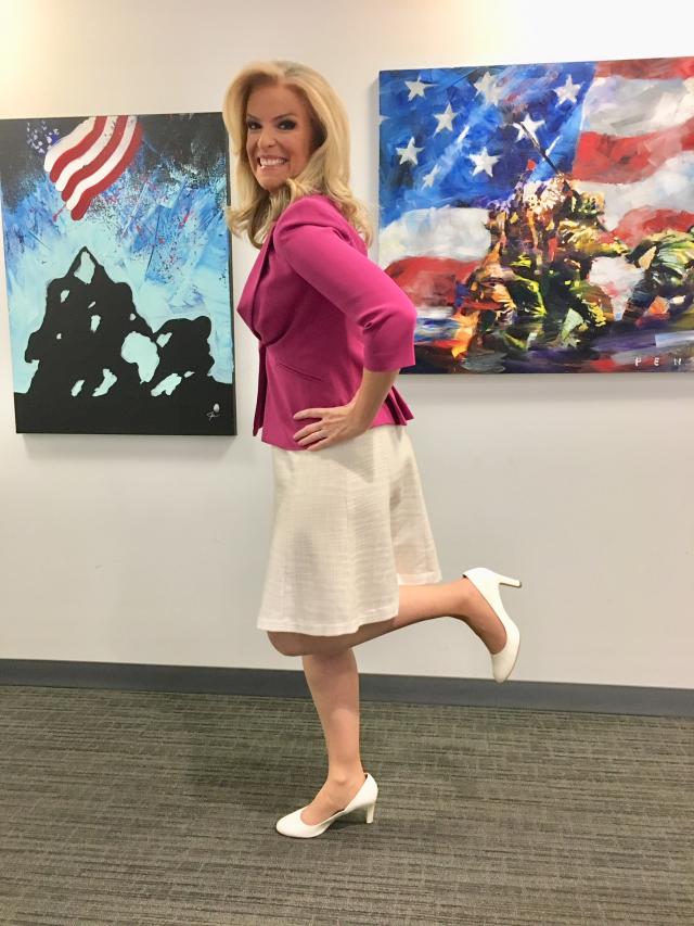 dana mackinnon recommends Fox News Girls Legs