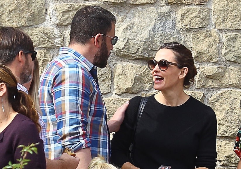 david gnaniah recommends Jennifer Garner Bikini Malfunction