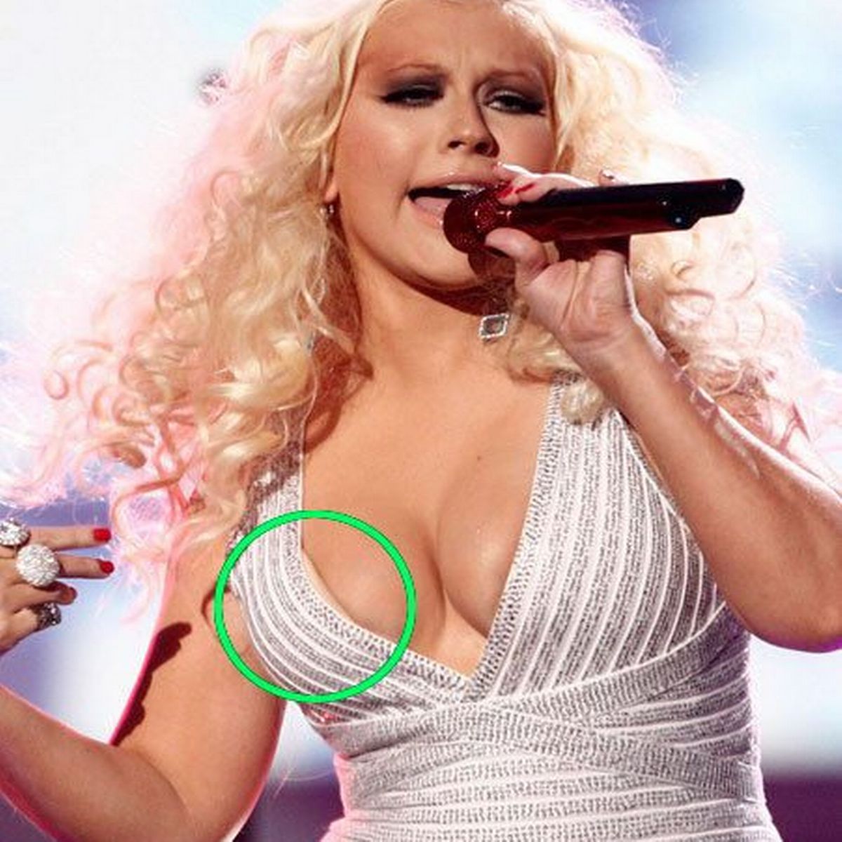 dave levingston recommends Christina Aguilera Tits