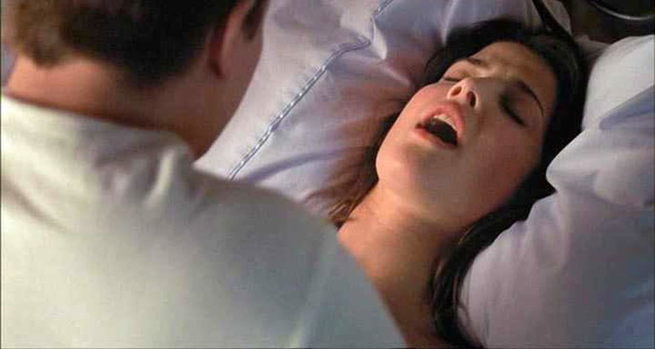 becky tapper share cobie smulders sex scene photos