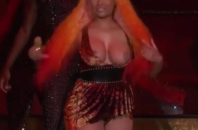 Best of Nicki minaj tit slip