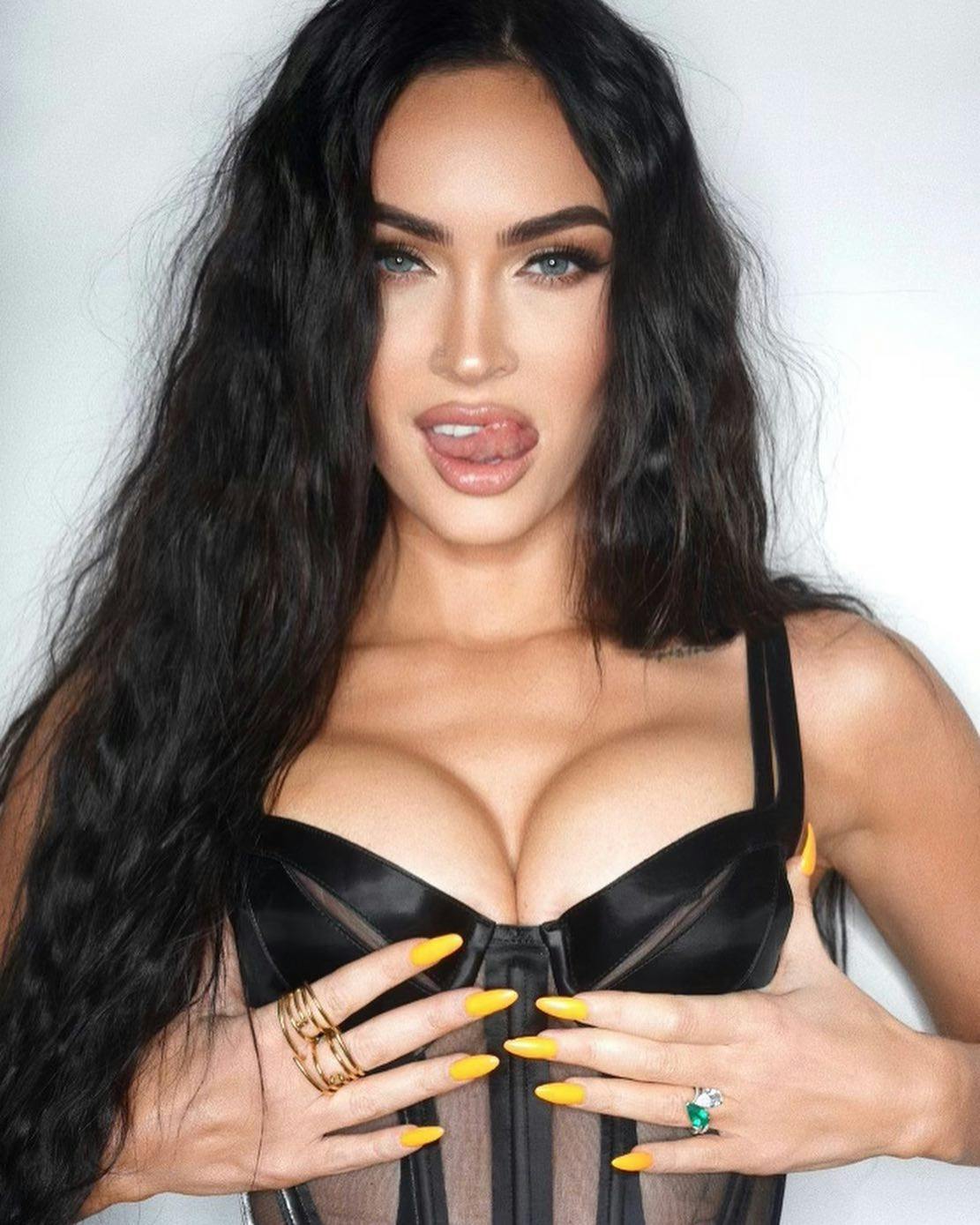 brian mcderment recommends megan fox super sexy pic