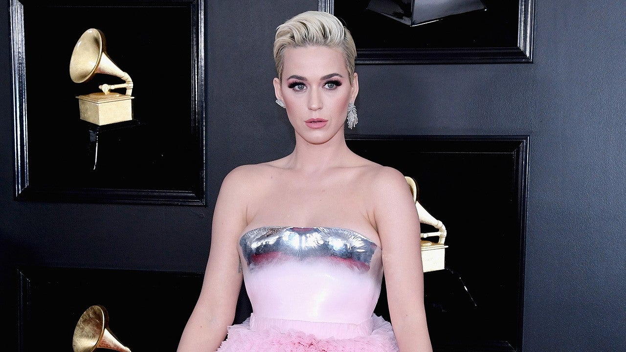 ace silverio recommends katy perry picks wedgie pic