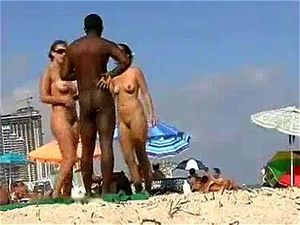 anthony protheroe recommends Hot Naked Guys On Beach Porn