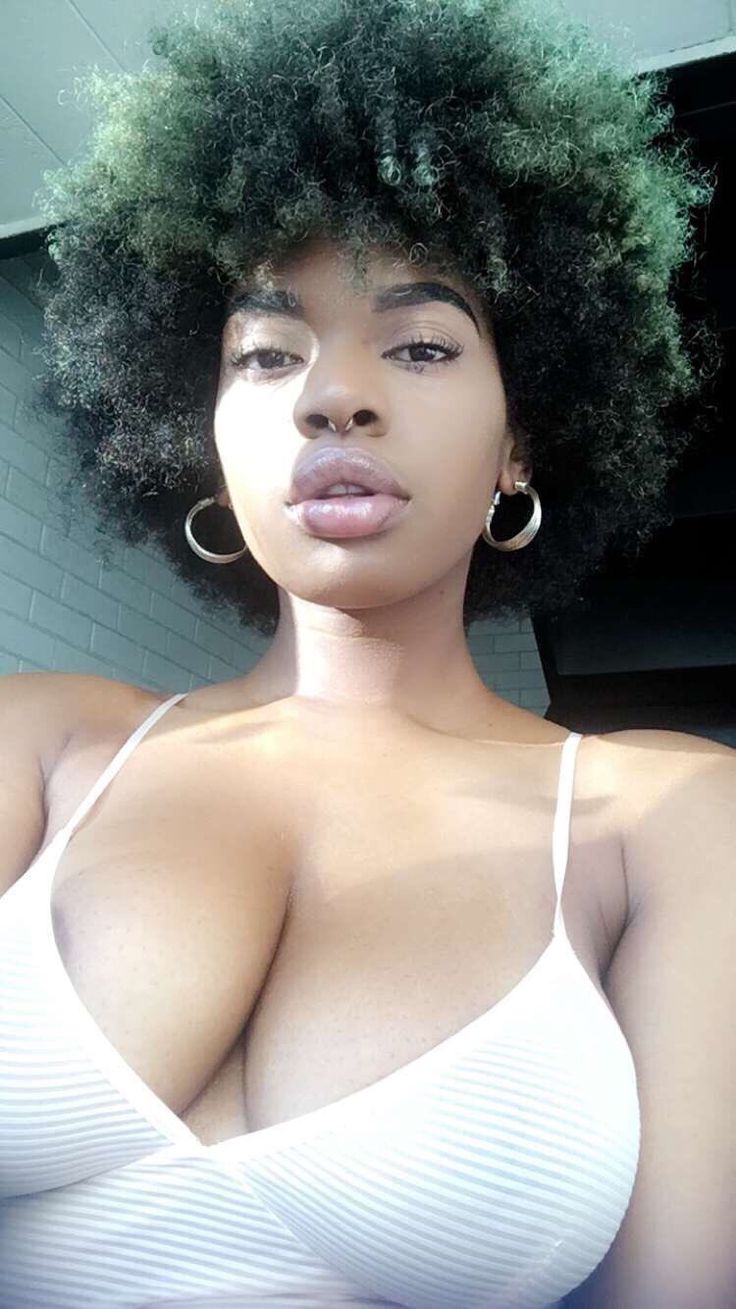 becky philipson recommends ebony big breast tumblr pic