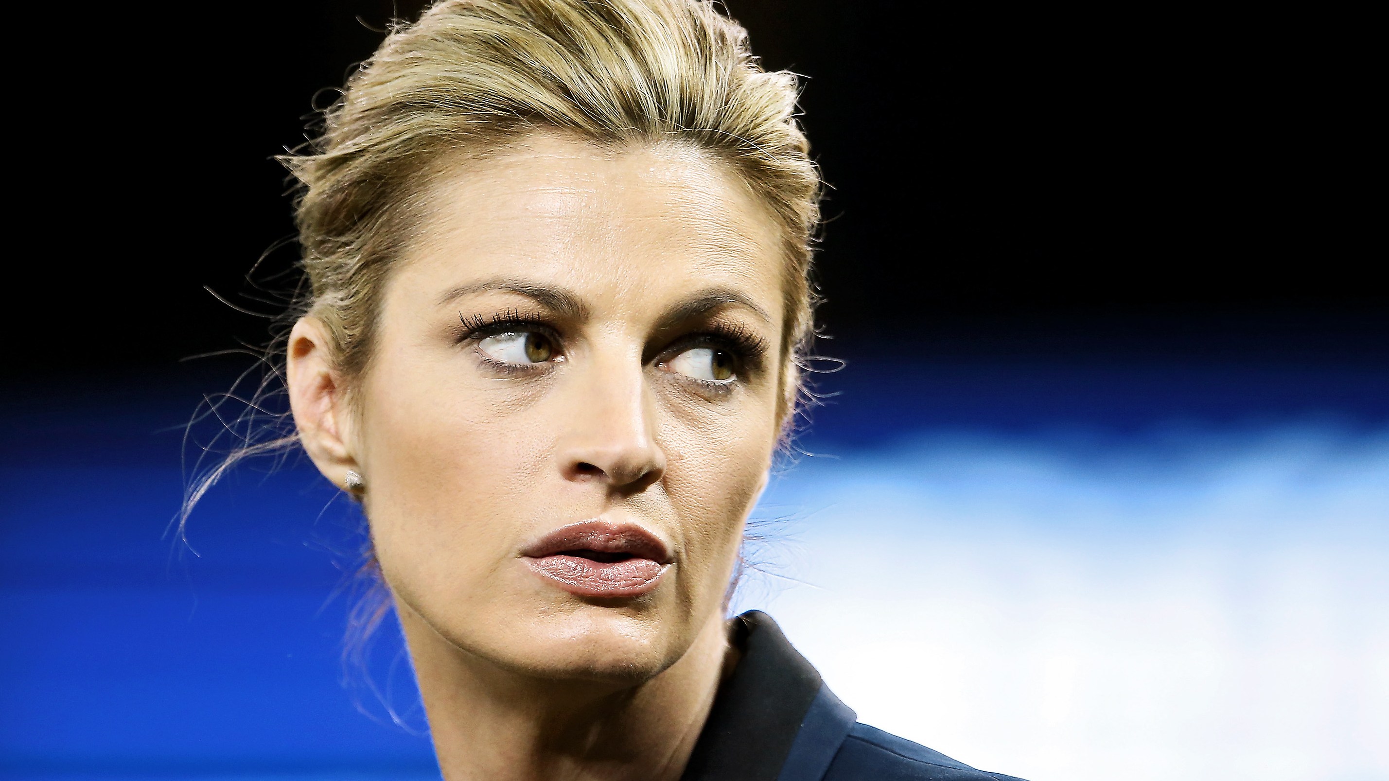 crystal cody recommends erin andrews peephole footage pic