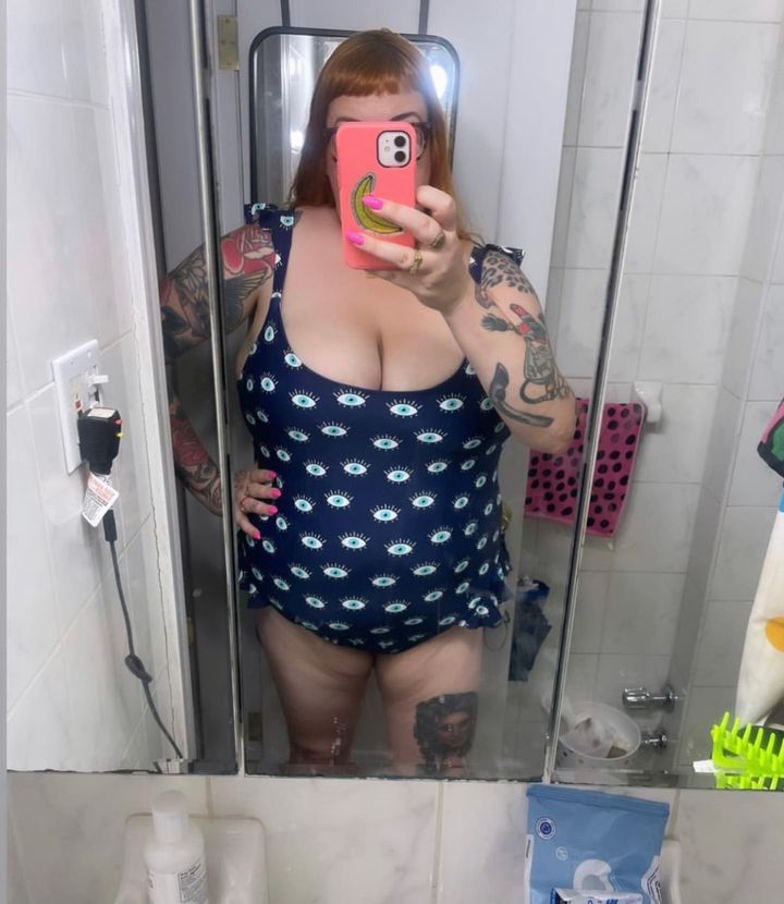 cleatus davis share sexy mom selfie photos