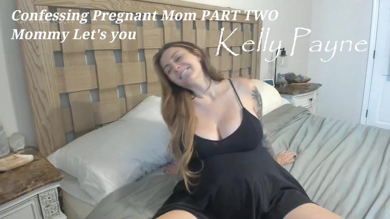 chatterlie andres recommends pregnant mom porn pic