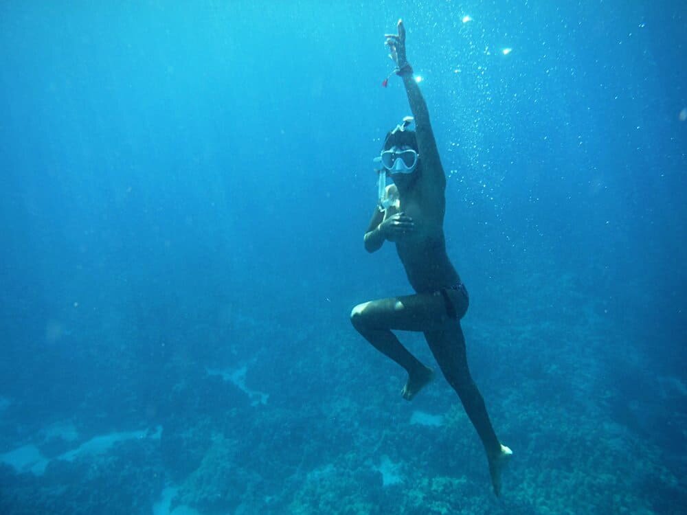 debbie marvel recommends Naked Scuba Diving