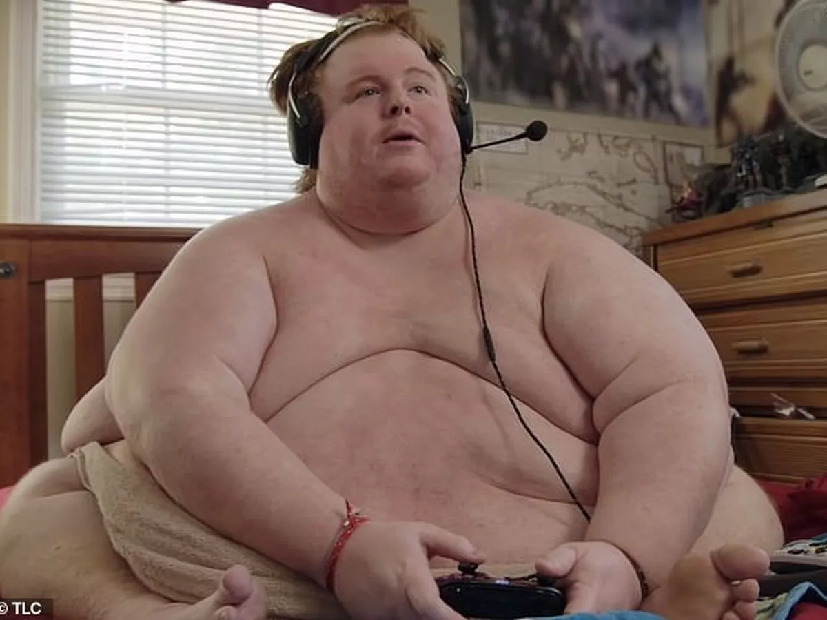Fat Guy Playing Video Games nakne menn