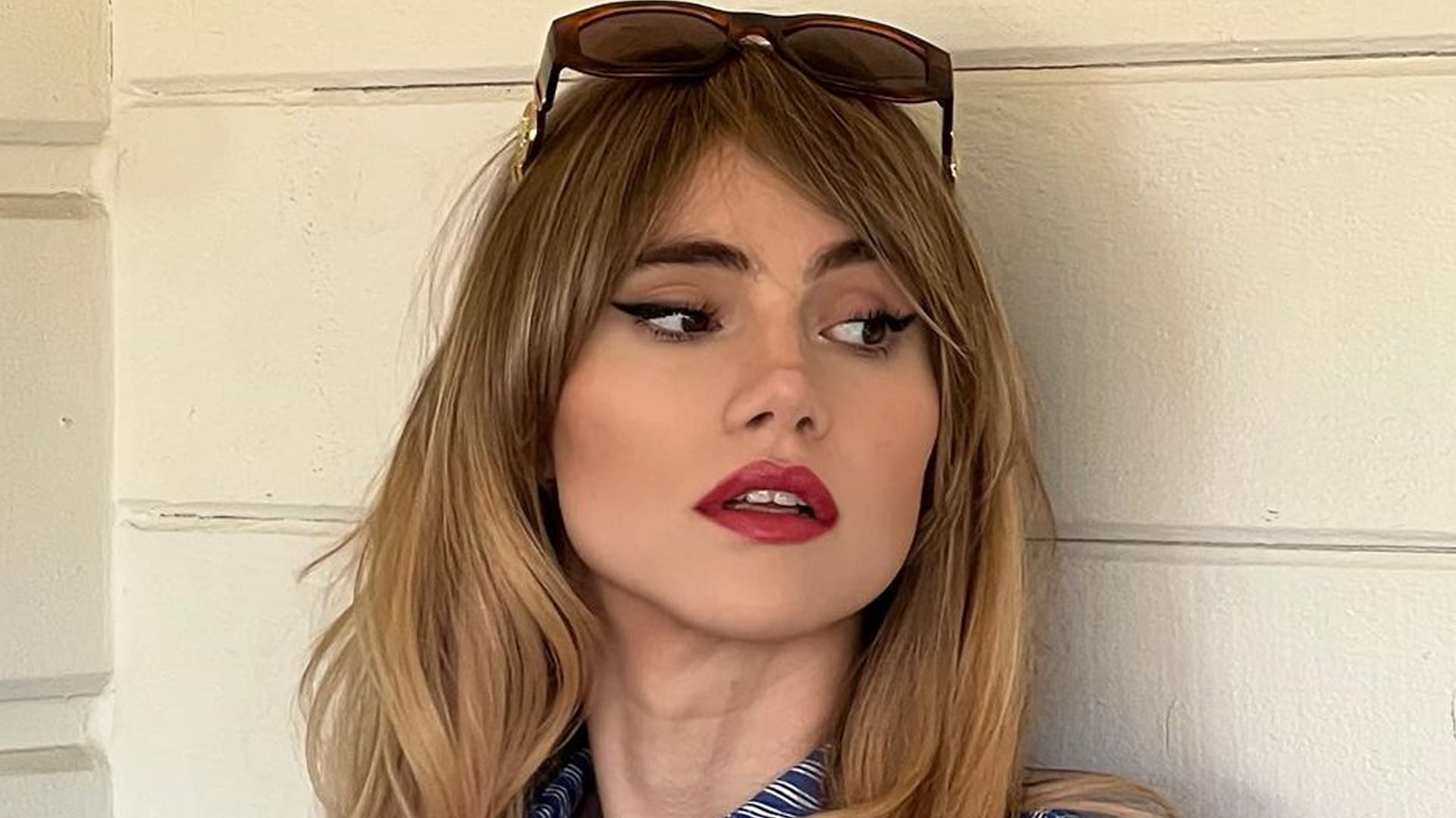 aida yaacob recommends Suki Waterhouse Nude