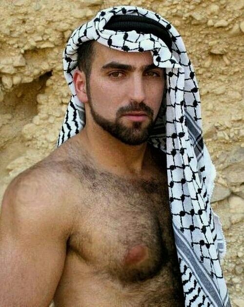 Hairy Naked Arab Men di casalinghe