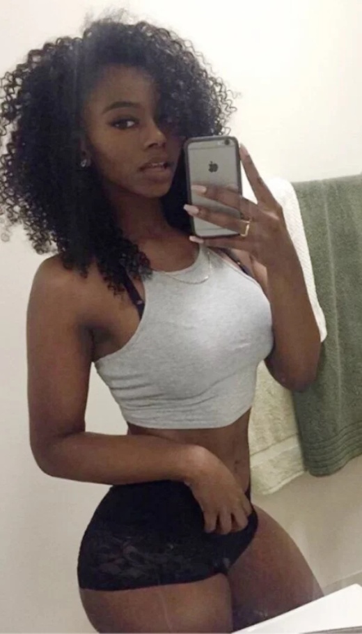 billandtom kaulitz recommends Hot Black Girl Selfies