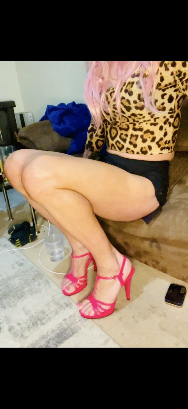 dianne giles recommends hot legs in heels pic