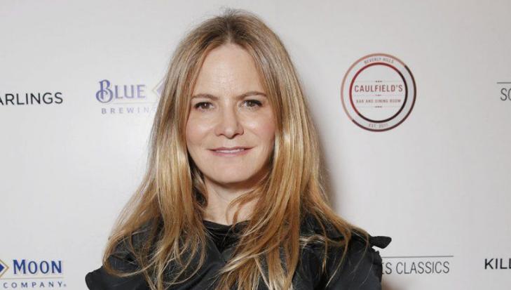 dorian ellis recommends jennifer jason leigh bra size pic