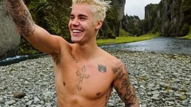 justin bieber naked beach