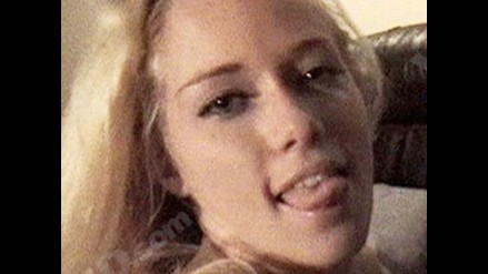 ayat selim share kendra wilkinson exposed full photos