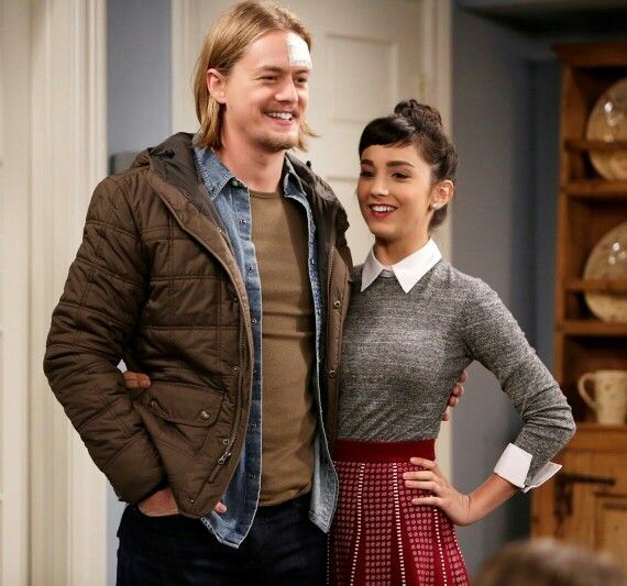 amol zope recommends mandy on last man standing pics pic