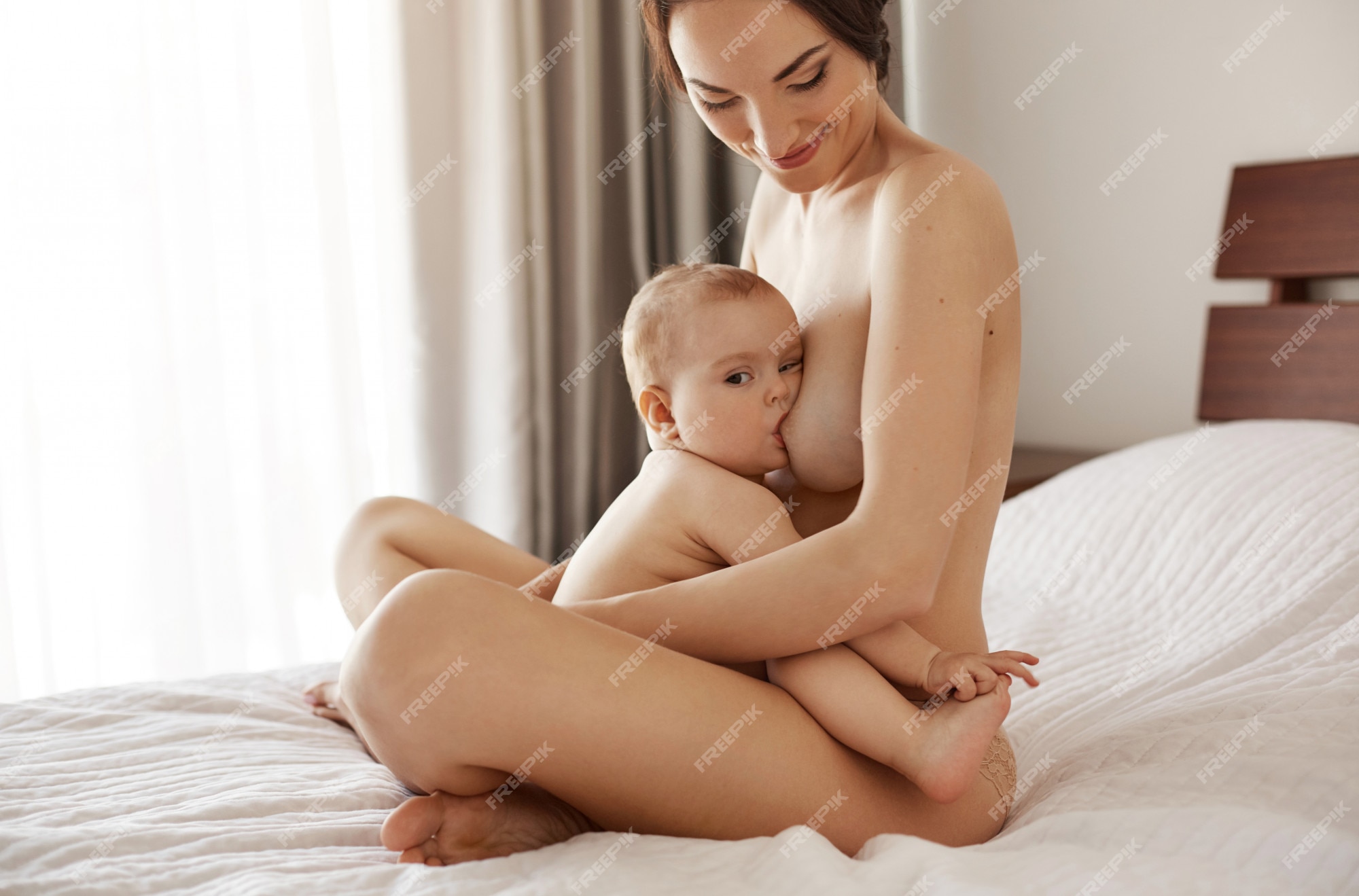 danielle forner share mom sleeping naked photos