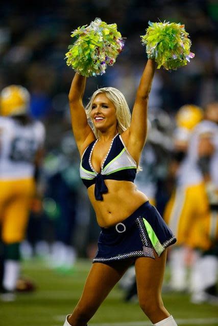 amin karimpour recommends Nfl Cheerleaders Uniform Malfunction