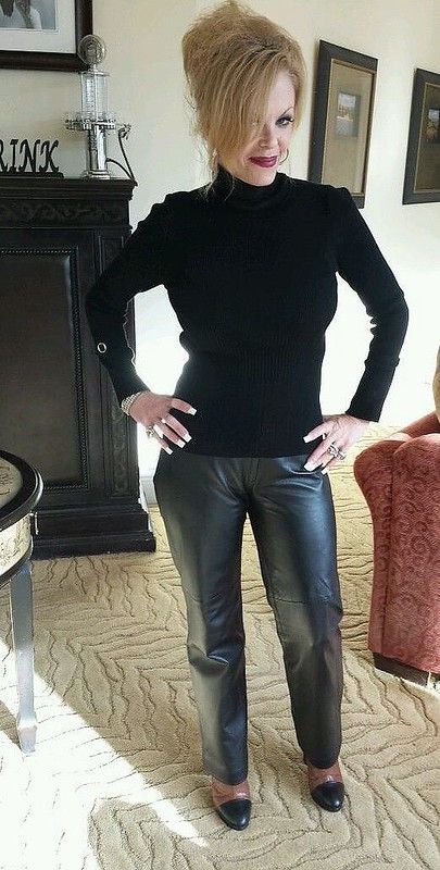 derik chapman recommends older women in leather pants pic