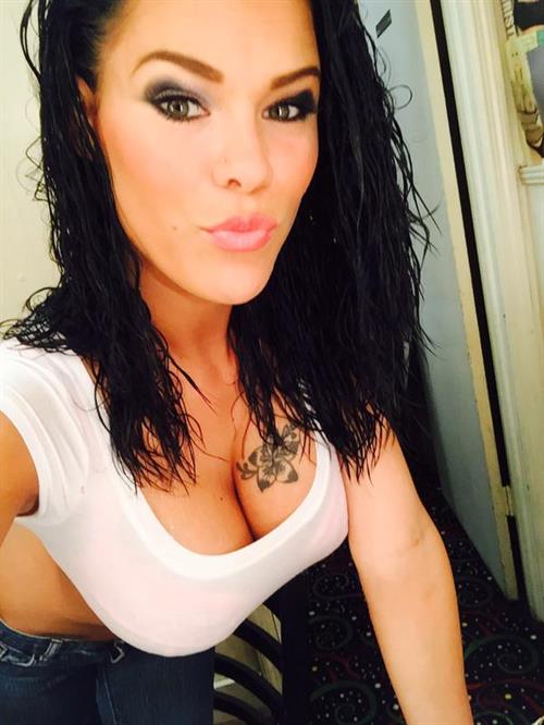 delle alpi recommends Peta Jensen Selfie