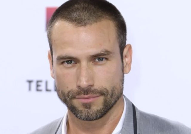 chandra blue recommends rafael amaya desnudo pic