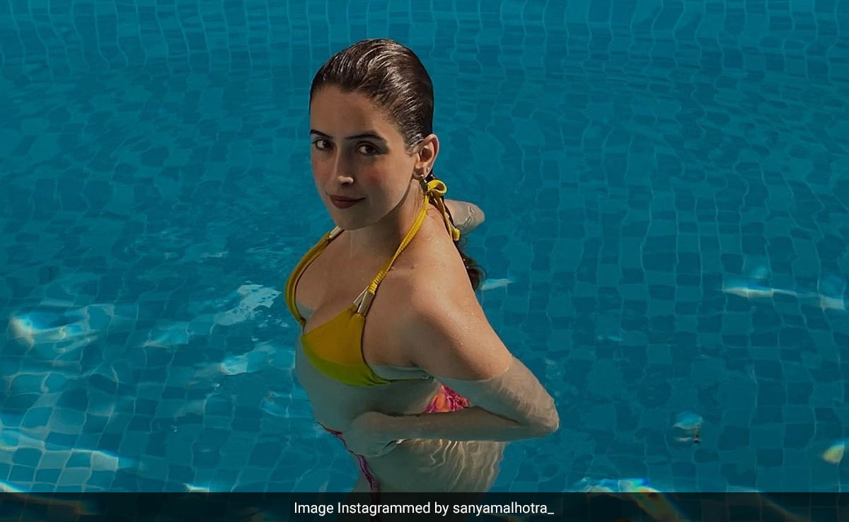 Sanya Malhotra Hot sexs webcam