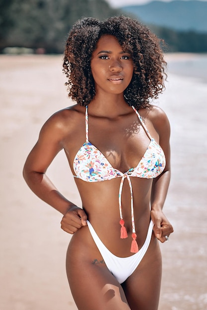 dallas eddie recommends Sexy Ebony In Bikini