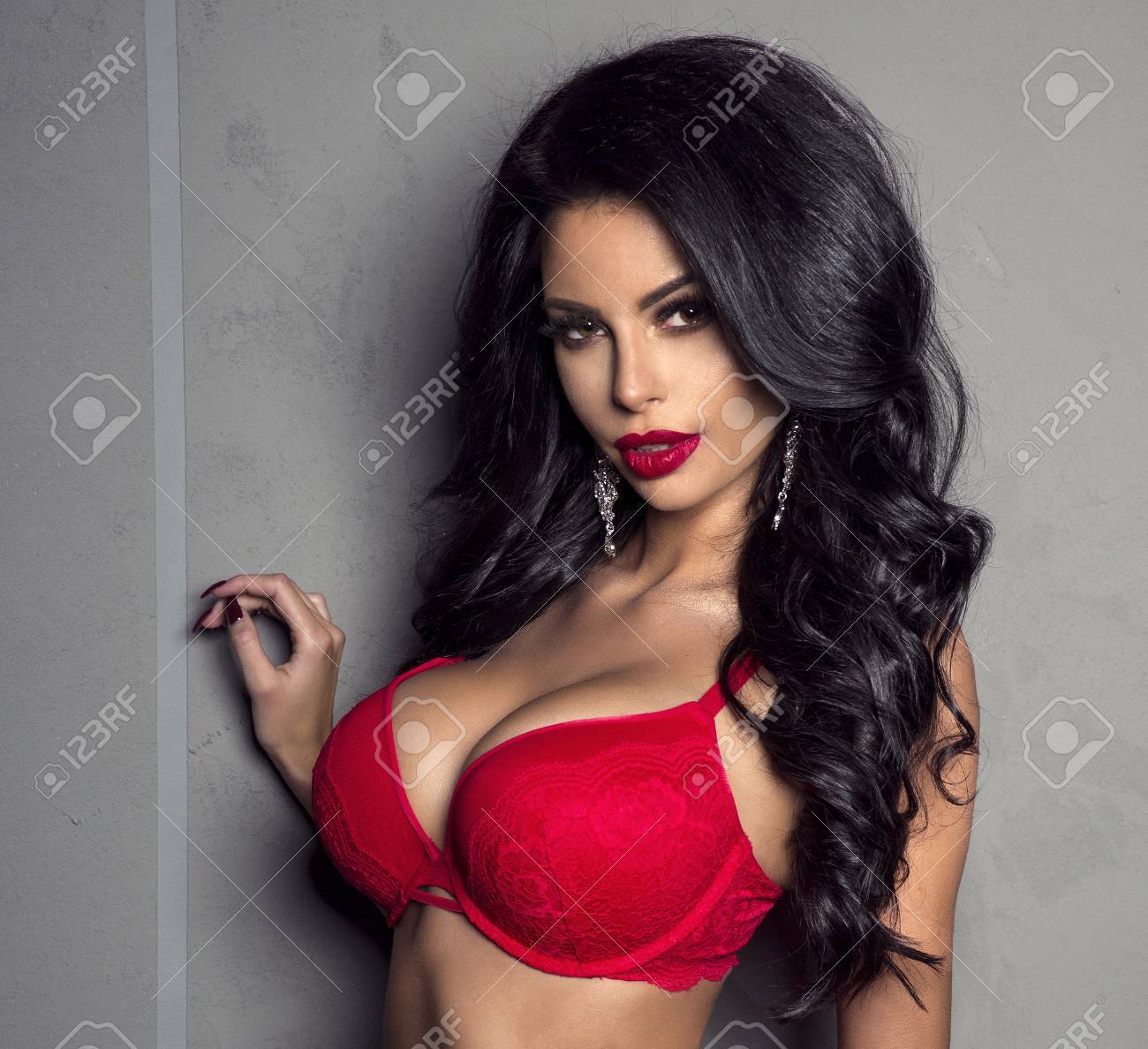 alice speers recommends sexy women in red lingerie pic